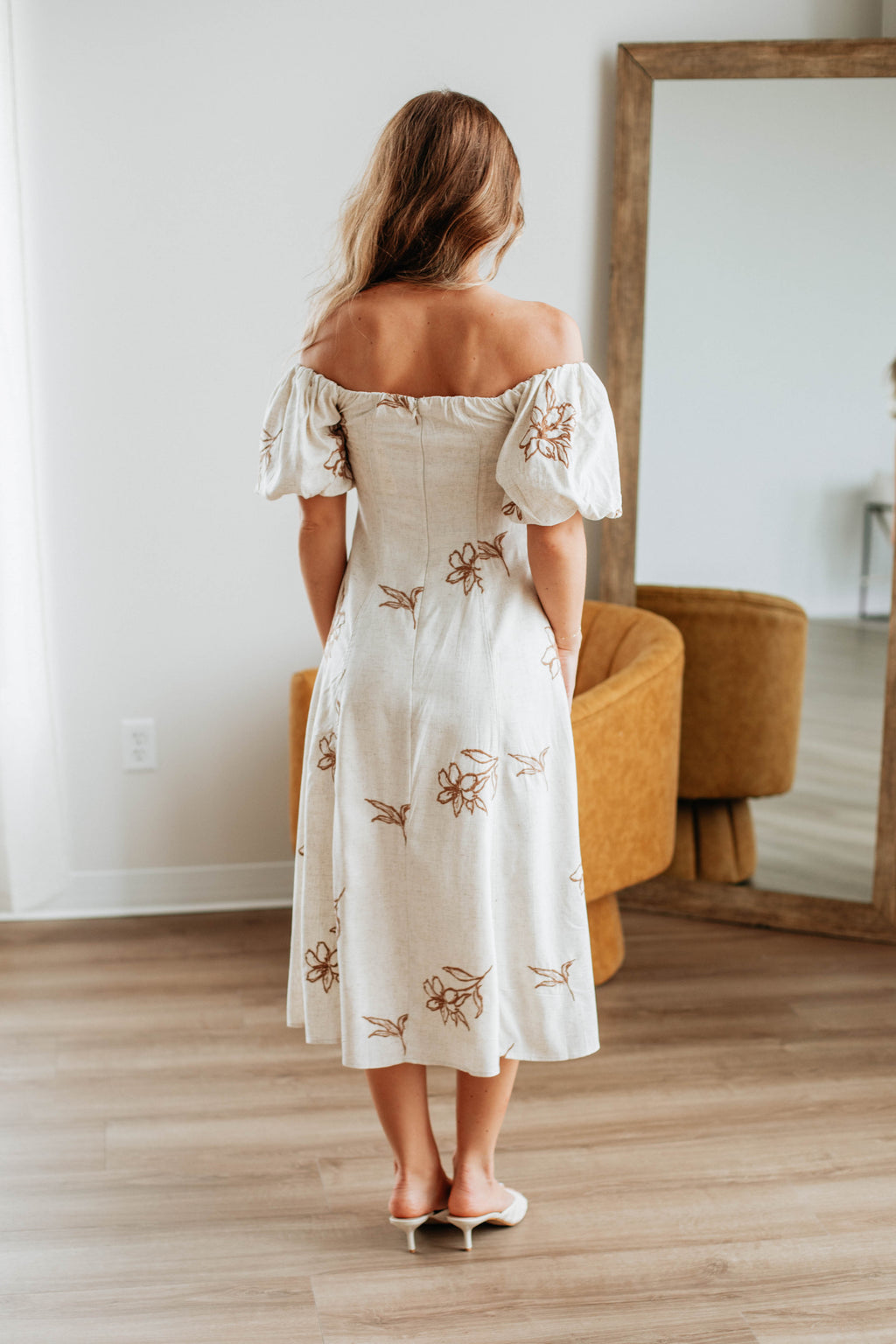Elena – Lace Muse