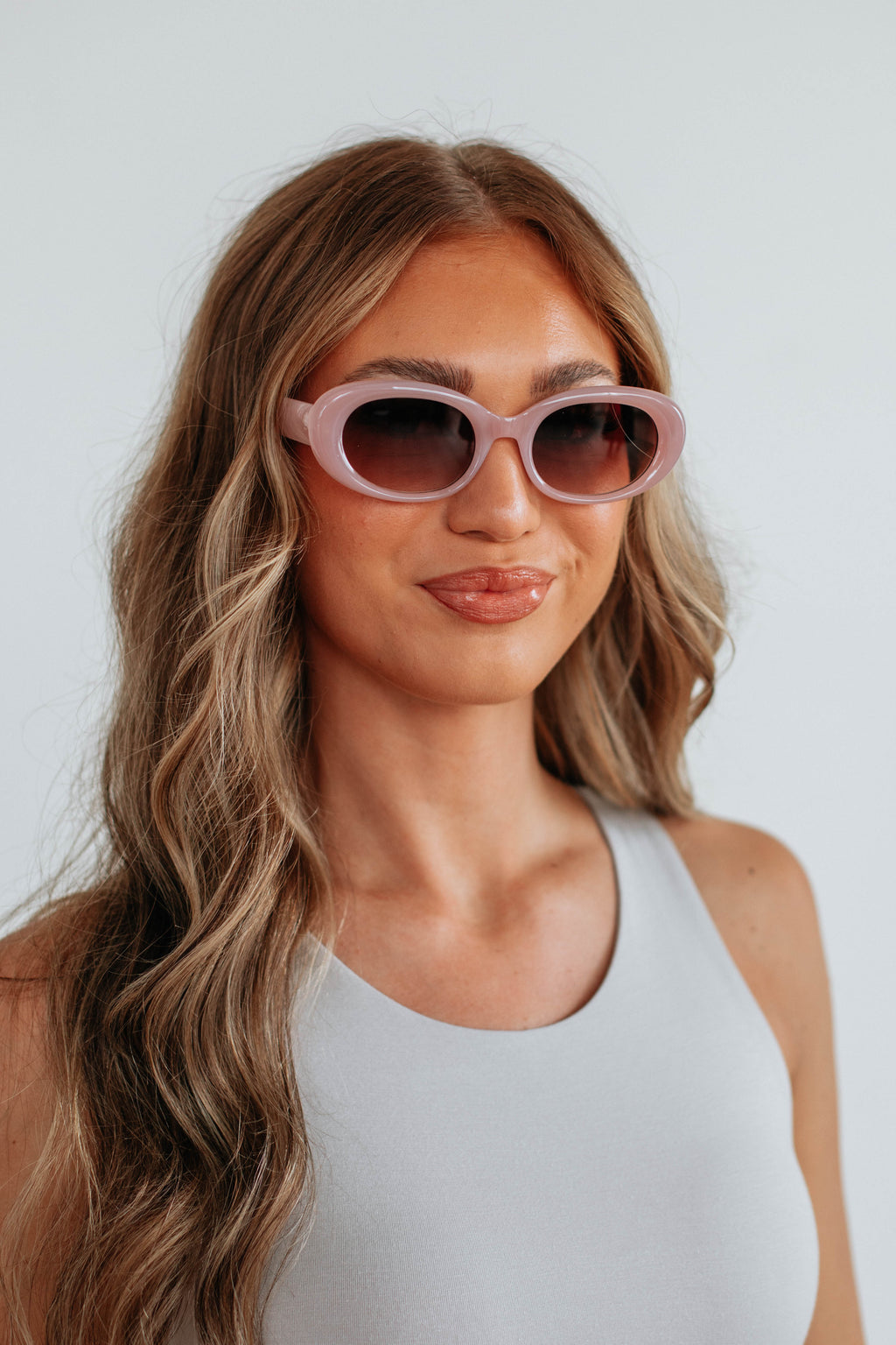 Isabella – Bold Frame